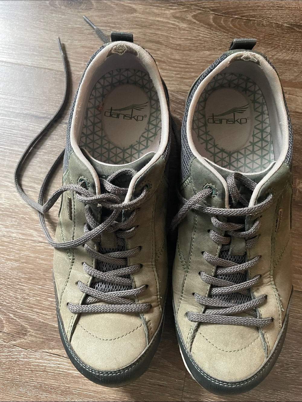 Dansko Kids Olive Suede Lace-Up Sneakers